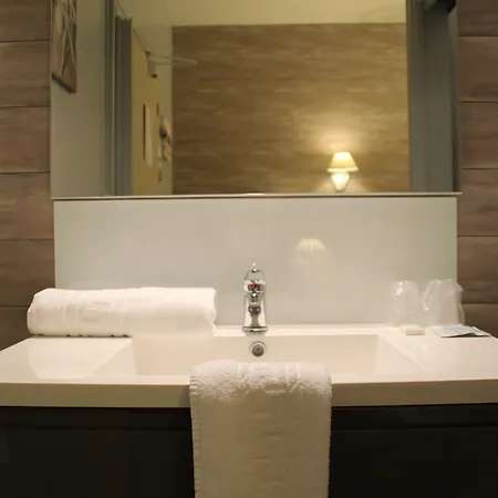 里维拉酒店 酒店 2*