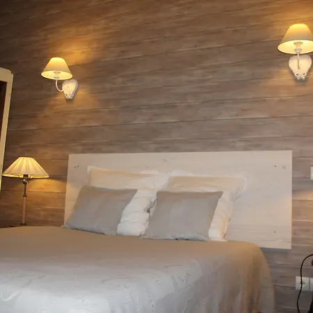 Hotel Riviere Castres (Tarn)