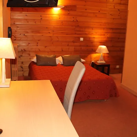 Hotel Riviere 2*