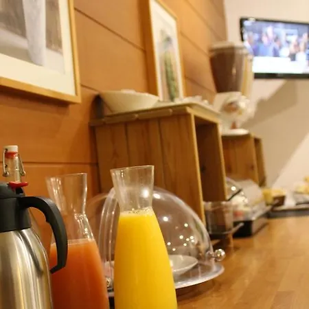 Riviere Hotel Castres (Tarn)