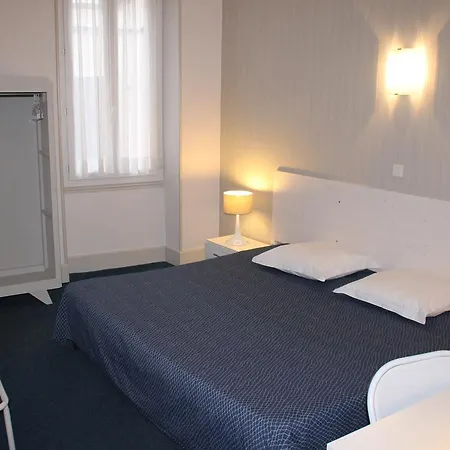 Hotel Rivière Castres (Tarn)