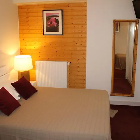 Riviere Hotel Castres (Tarn)